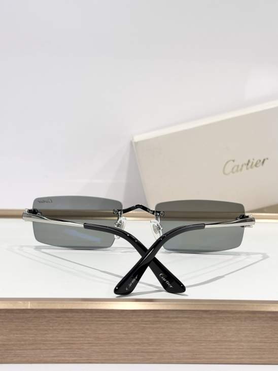 Picture of Cartier Sunglasses _SKUfw77796214fw